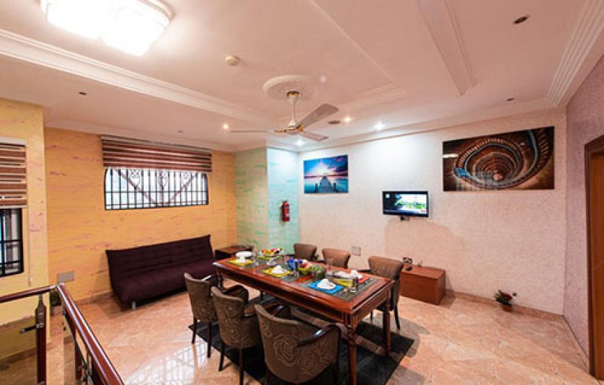 Bays Lodge & Apartment